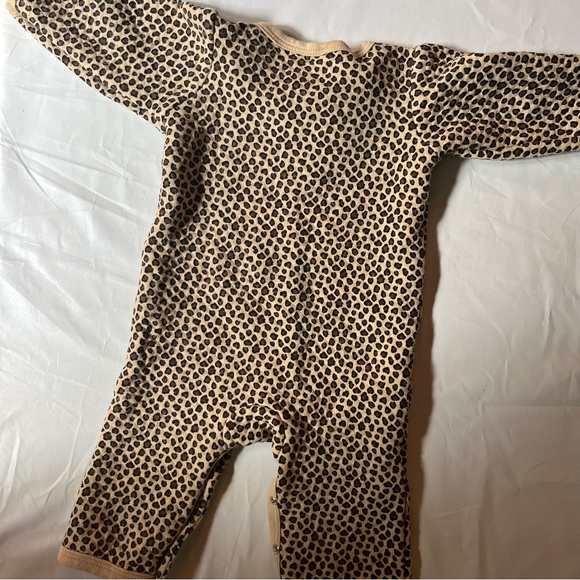Infant Lightweight Suits - Picture 3 of 10